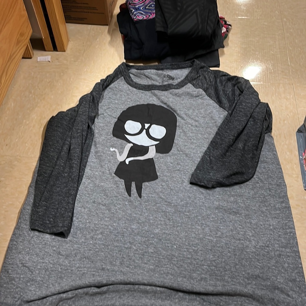 Edna Mode Baseball Tee